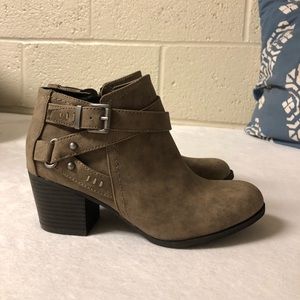 NWOT booties